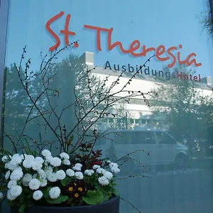 Отель Ausbildungshotel St. Theresia, Мюнхен
