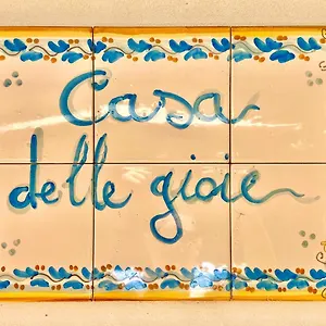 casa-delle-gioie.sicilyhotelsitaly.net/